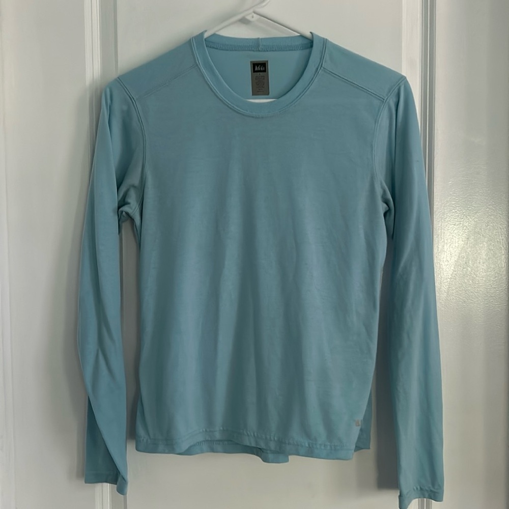 REI women’s base layer long sleeve blue top size small